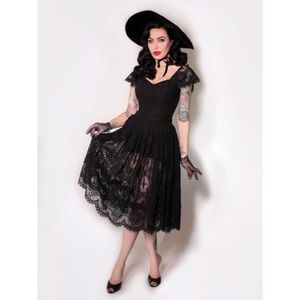ISO Southern Gothic Skirt in Black